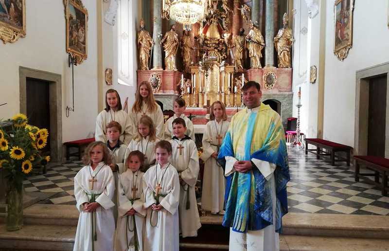 Pfr. mit Ministranten